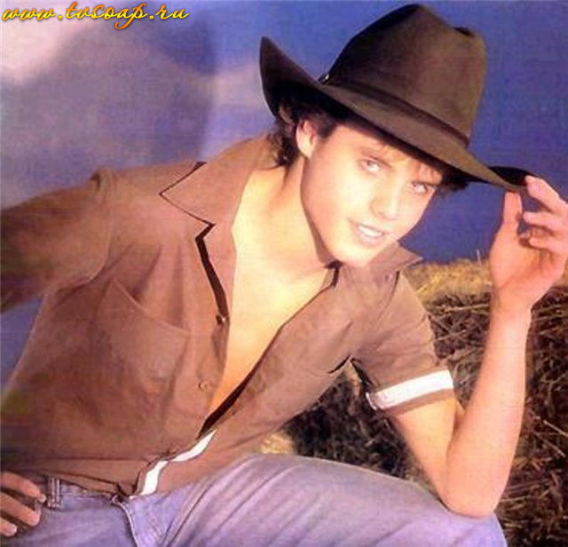 http://www.tvsoap.ru/photo/images_large/spirit_benjamin_rojas/tvsoap_benjamin_rojas036.jpg